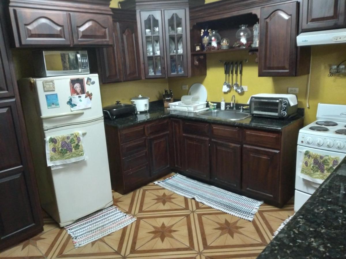 Alexander B&B Алахуэла Экстерьер фото