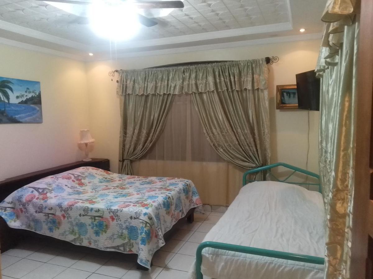 Alexander B&B Алахуэла Экстерьер фото