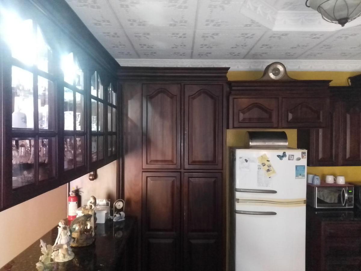 Alexander B&B Алахуэла Экстерьер фото