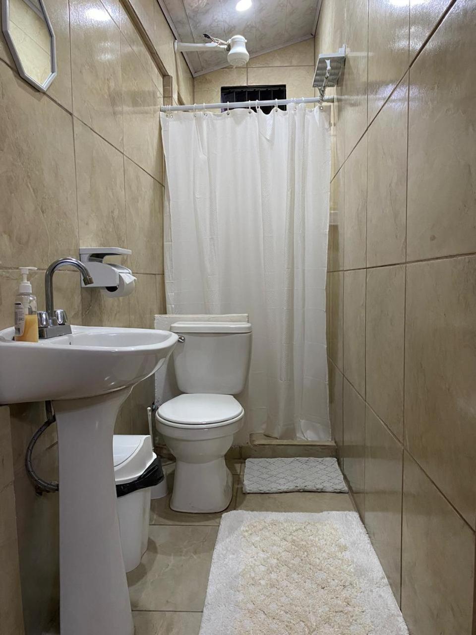 Alexander B&B Алахуэла Экстерьер фото