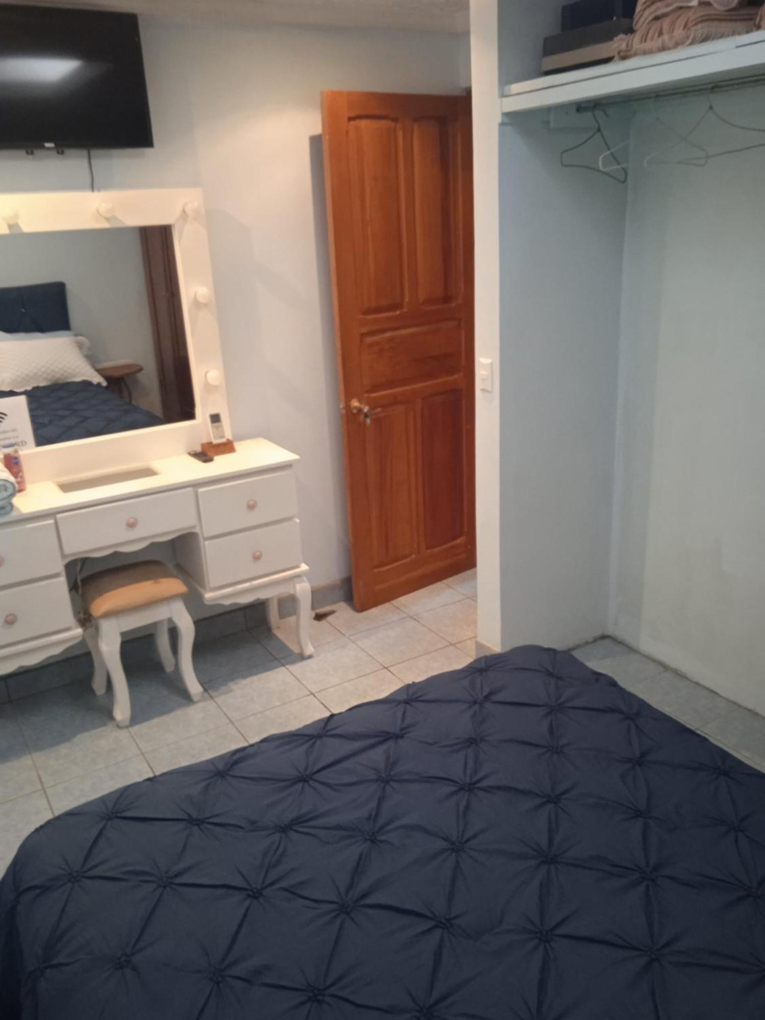 Alexander B&B Алахуэла Экстерьер фото